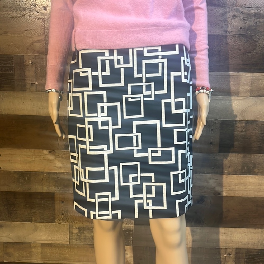 Adrienne Vittadini Black & White Geometric Skirt